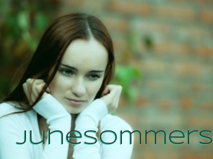 Junesommers