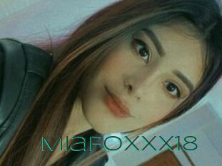 MiaFoxxx18