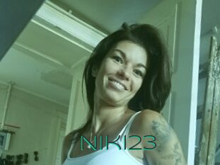 Niki23